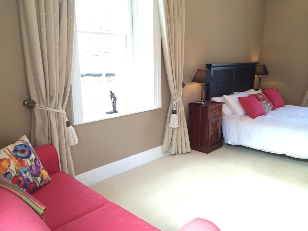 College Hill House Bed & Breakfast Слейн Стая снимка