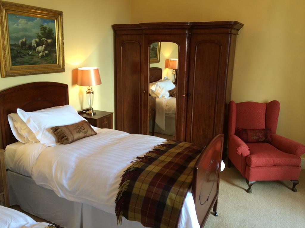 College Hill House Bed & Breakfast Слейн Стая снимка