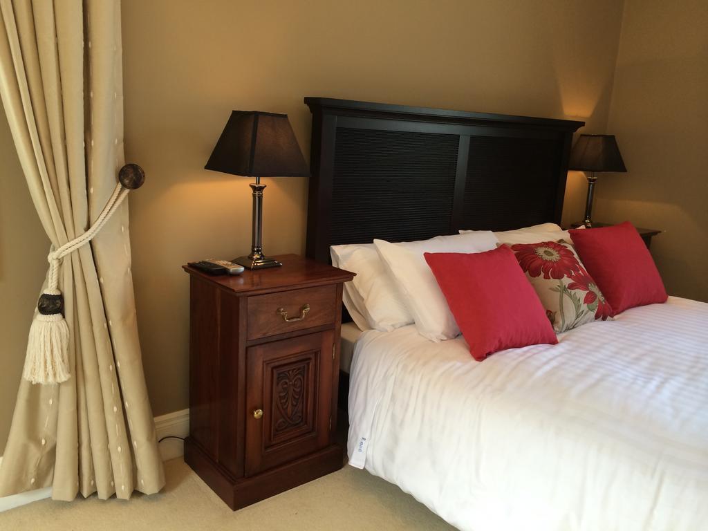 College Hill House Bed & Breakfast Слейн Стая снимка
